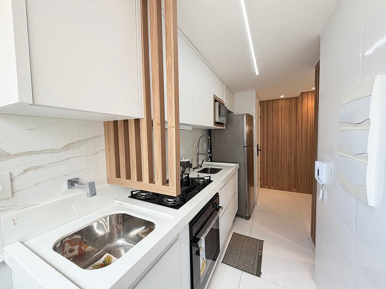 Apartamento Novo e Decorado com Vista Mar